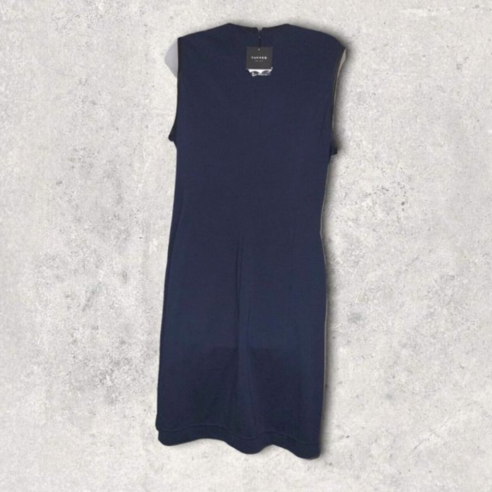 Dress - Picture 5 of 9
